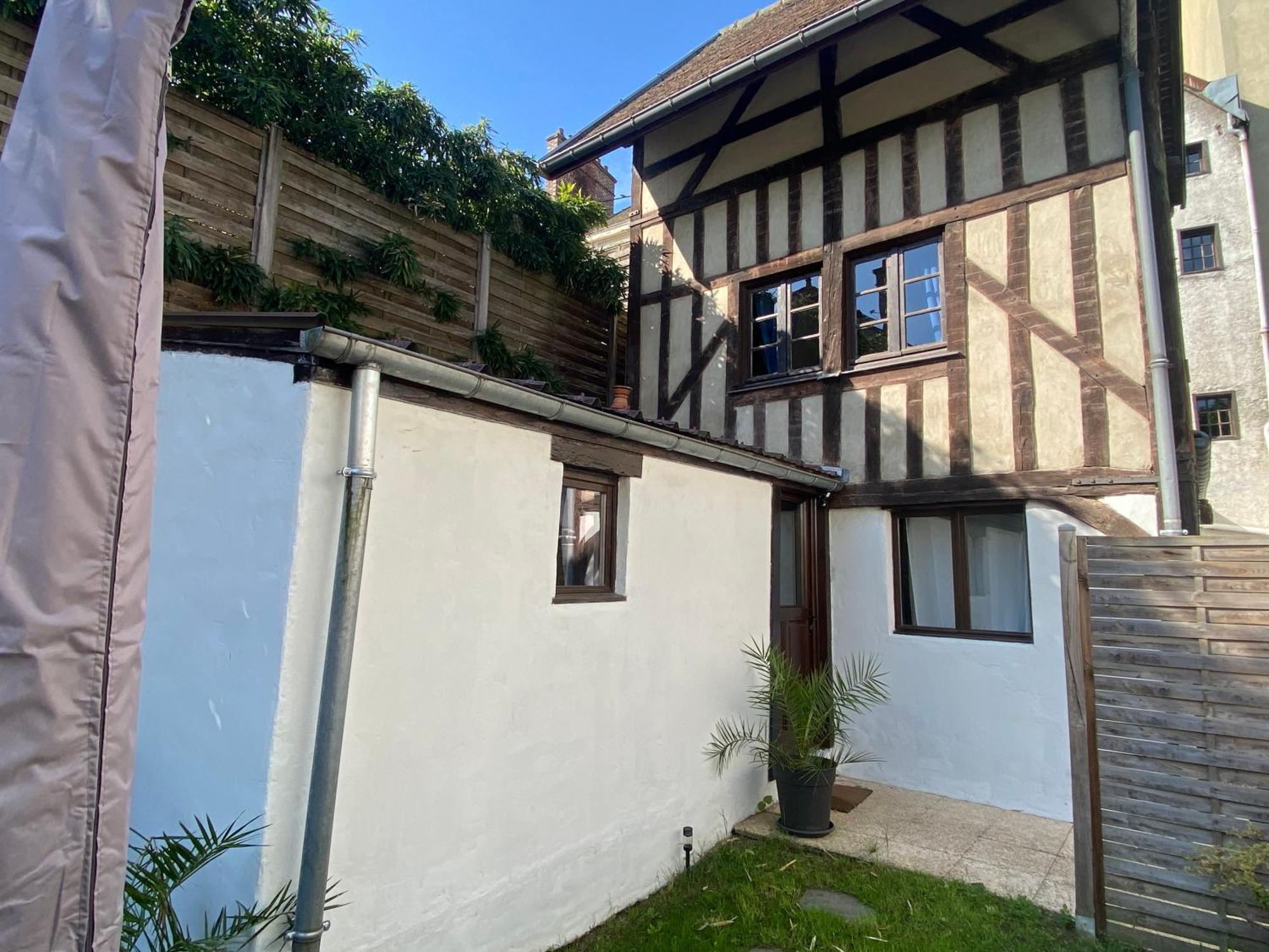 La Champenoise Apartment Troyes Exterior photo